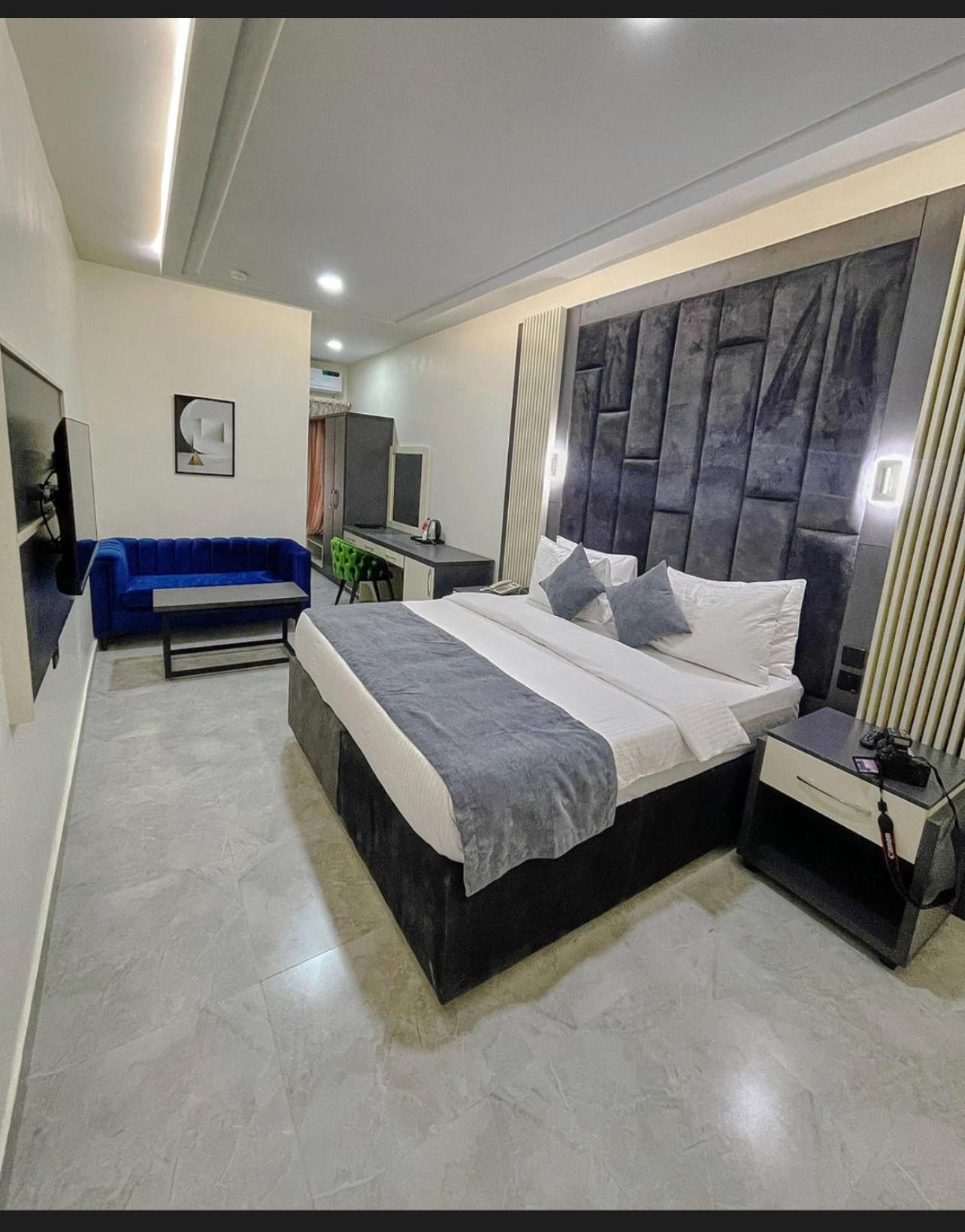 The Mayrock Hotel Abuja Kültér fotó