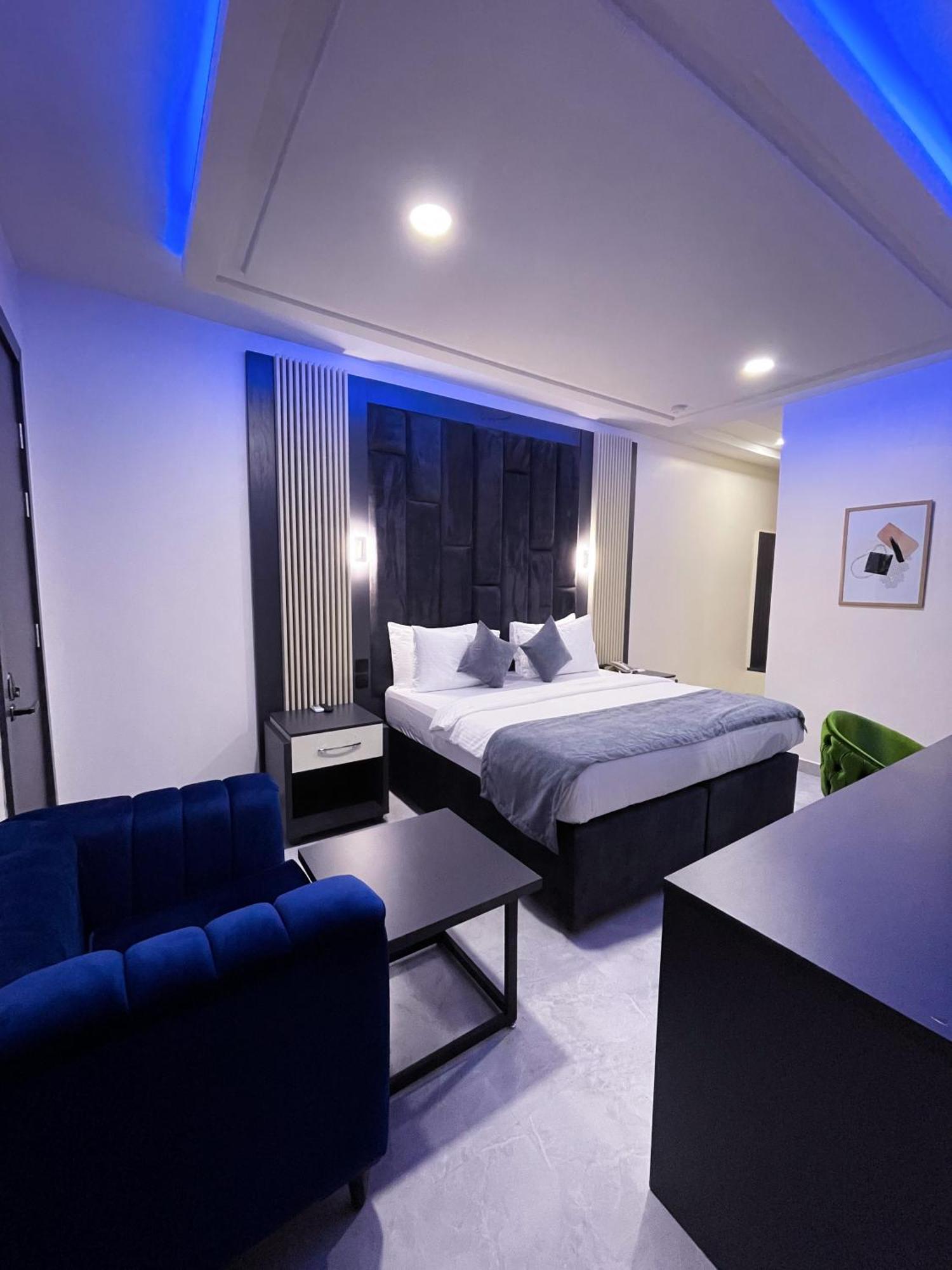 The Mayrock Hotel Abuja Kültér fotó