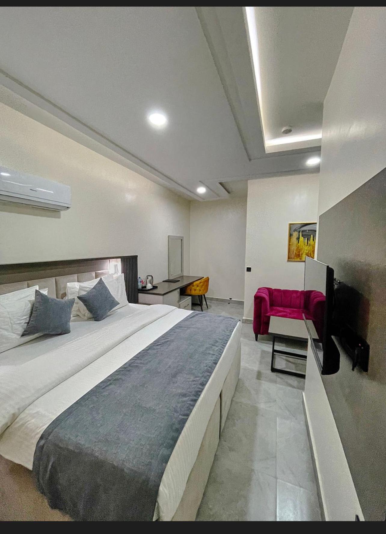The Mayrock Hotel Abuja Kültér fotó